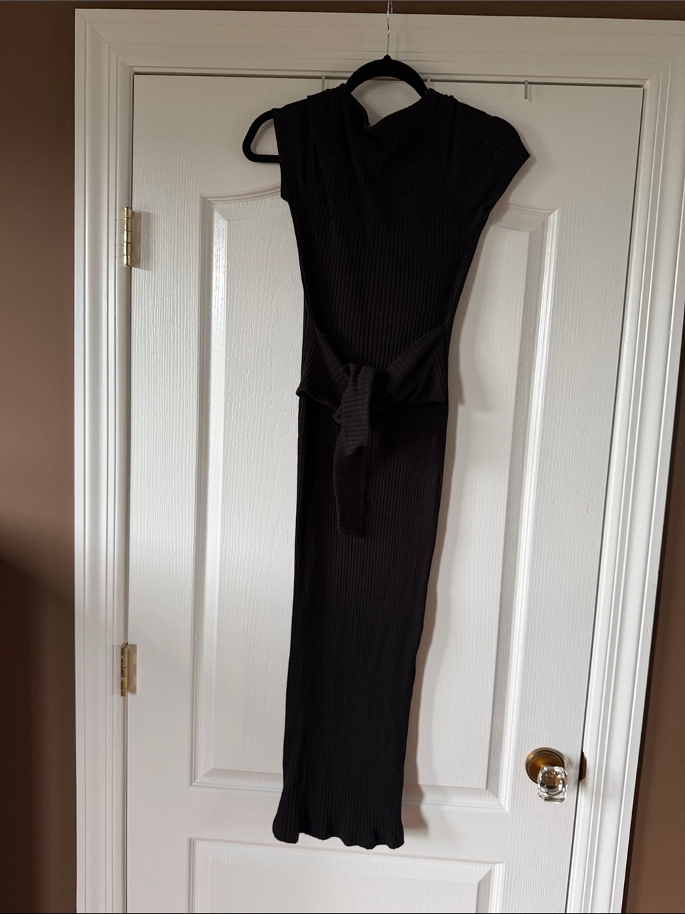 Topshop Black Ribbed Scoop-Neck Midi Dress with Cap Sleeves